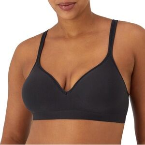 NWT Bali Women's Wireless Bra,Comfort Revolution Full coverage Wirefree Bra